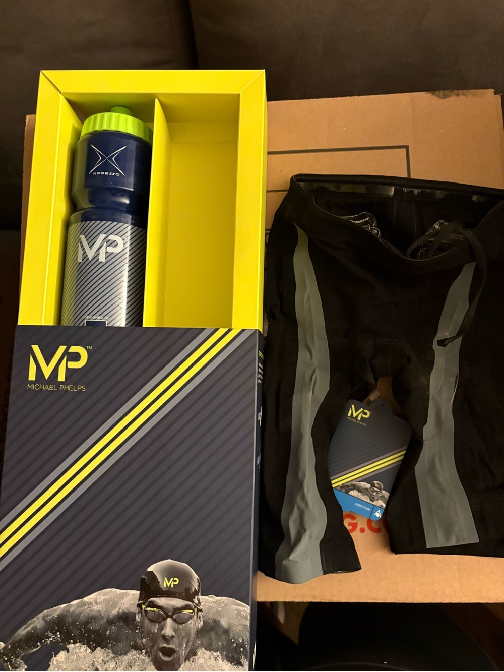 MP Michael Phelps tech suit with Water Bottle - Black & Grey